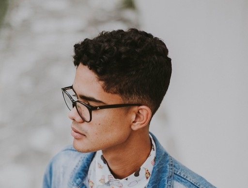 eduardo dutra 597936 unsplash - Nomes de cortes de cabelo masculino: Ideias de cortes para 2019